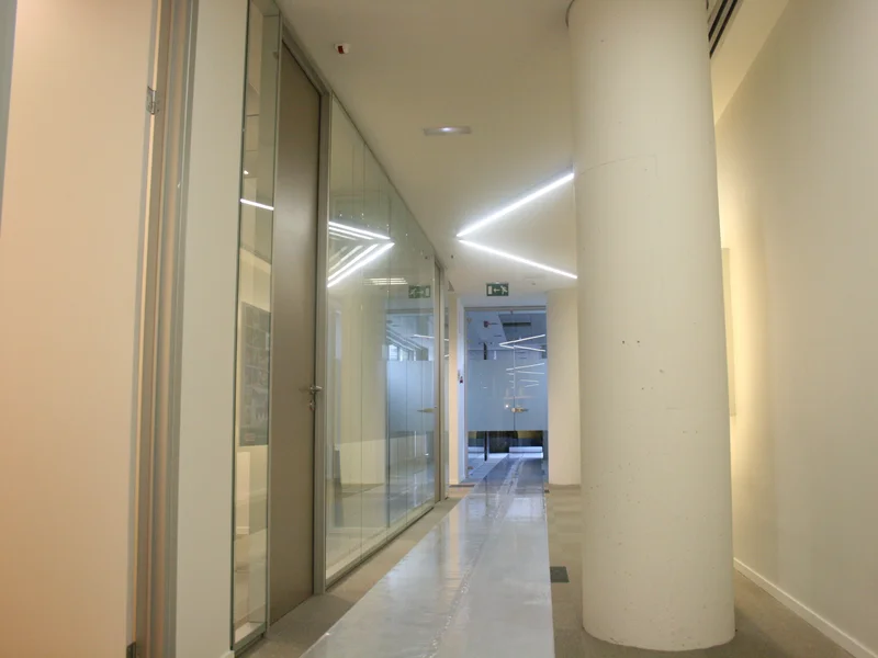Mamparas divisorias de oficinas proyecto BP oil en MADRID ESPAÑA