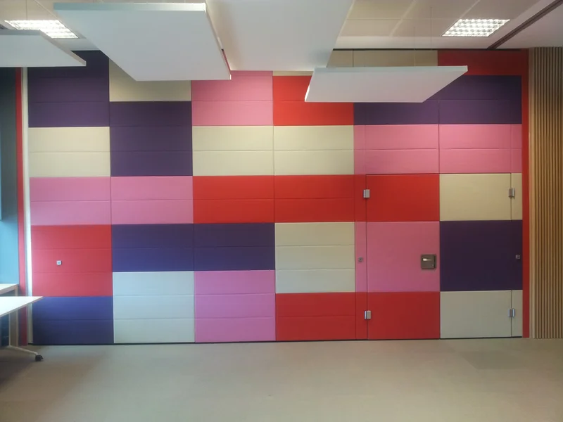 Mamparas divisorias de oficinas proyecto IBERIA en MADRID ESPAÑA